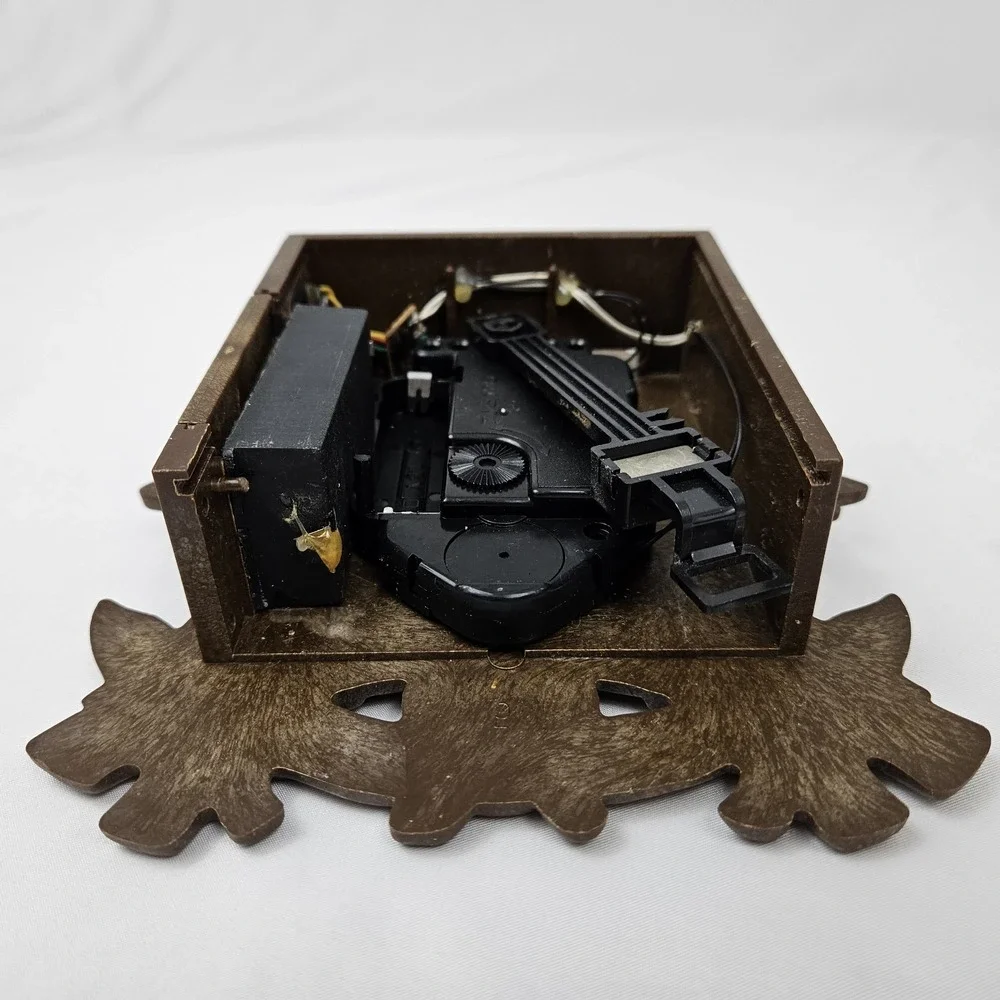 Vintage Black Forest Style Cuckoo Clock Wall Mount Quartz For Parts
